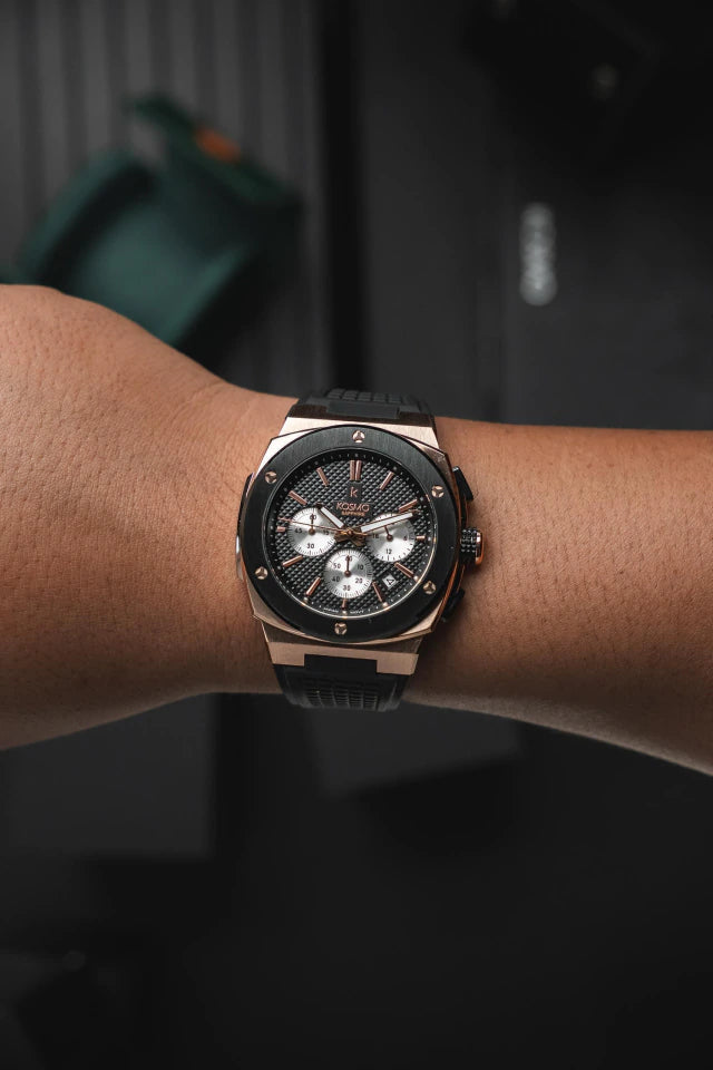 Reloj Kosmo 636-7-2 Cronógrafo Colección Zafiro Oro Rosa Esfera Negra