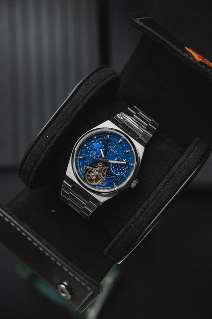Reloj Kosmo 644-6-2-001 Automático Fase Lunar Cielo Estrellado Colección Zafiro Plateado Esfera Azul